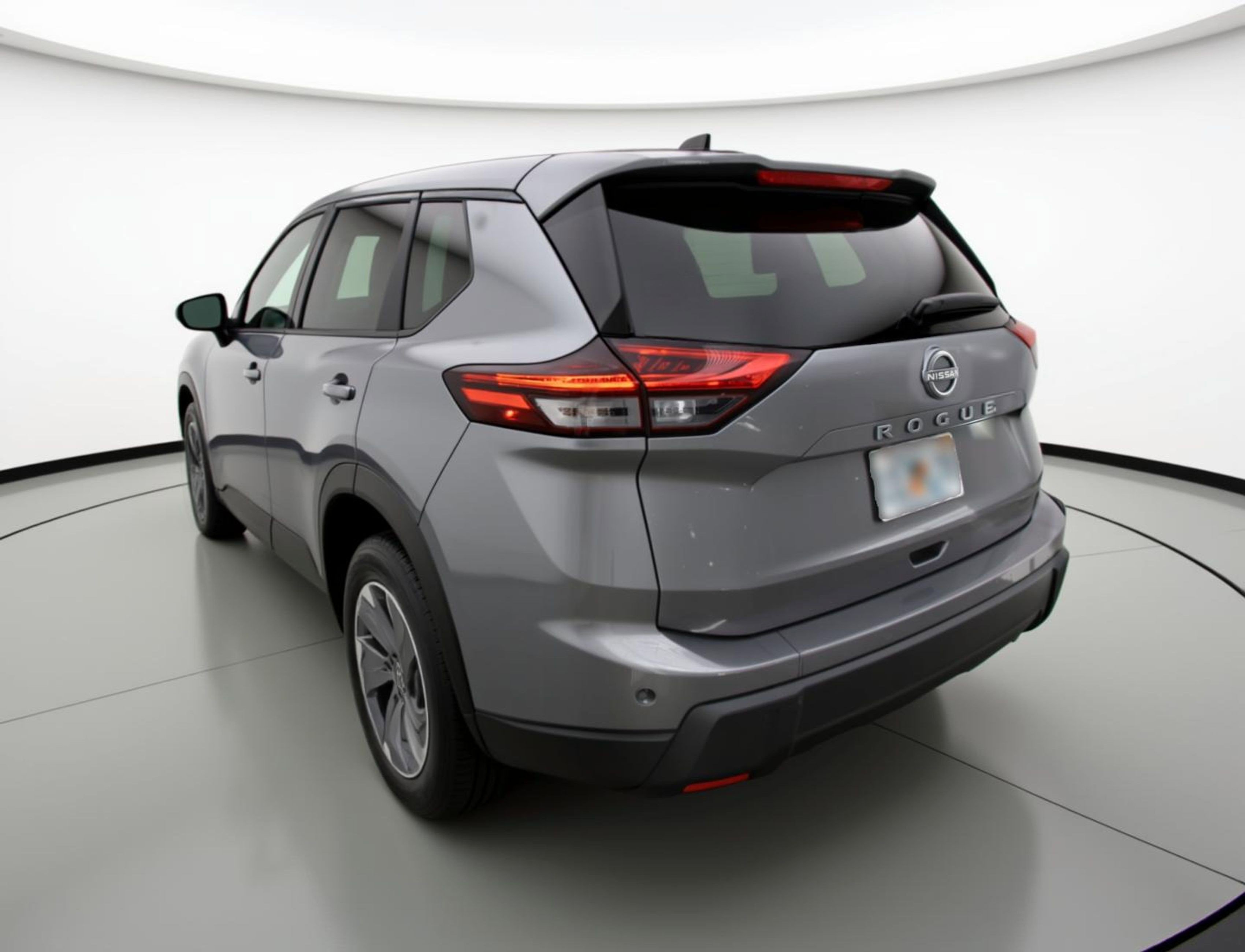 Used 2025 Nissan Rogue SV image 6