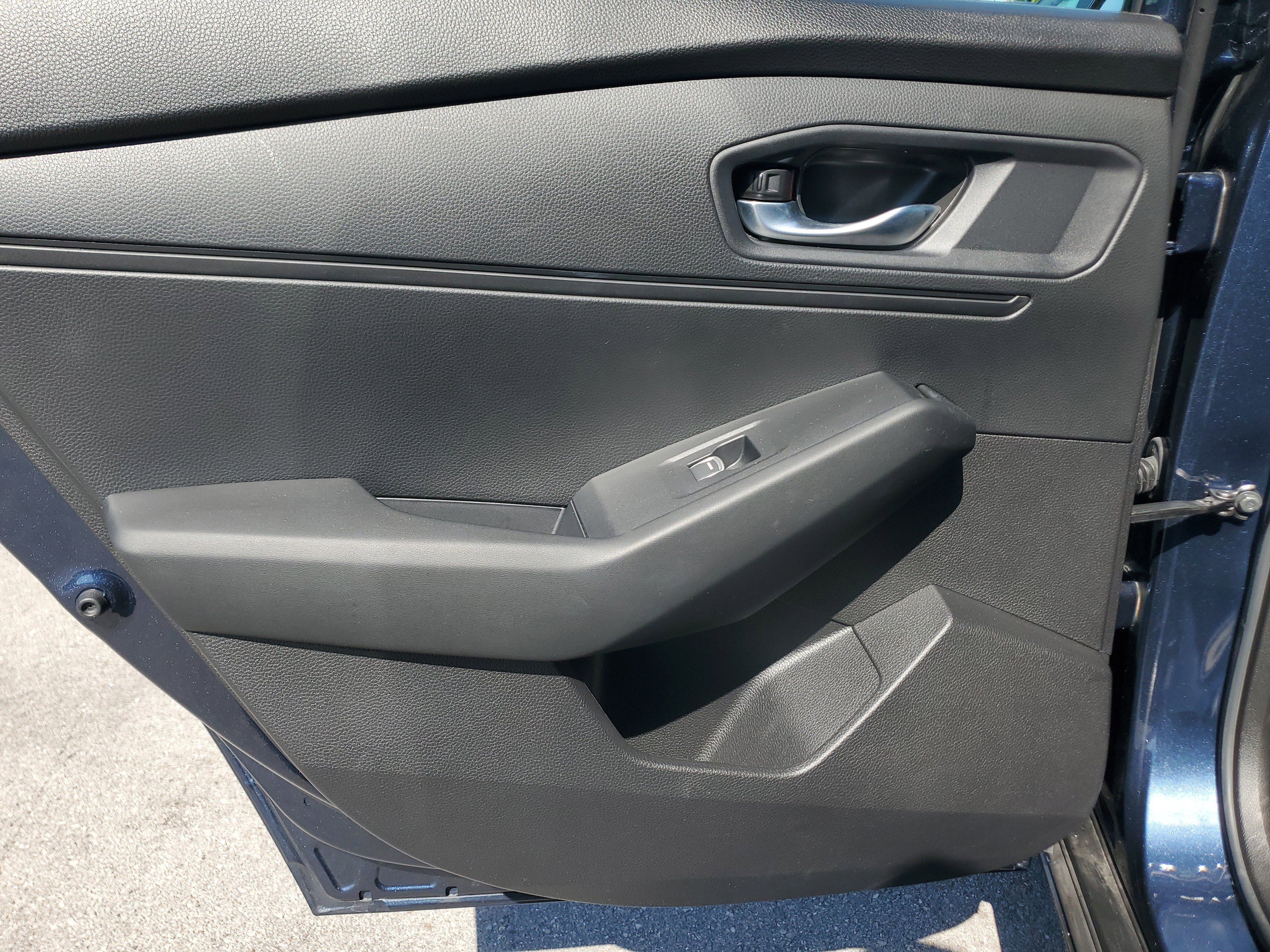 Used 2025 Honda Accord SE image 28