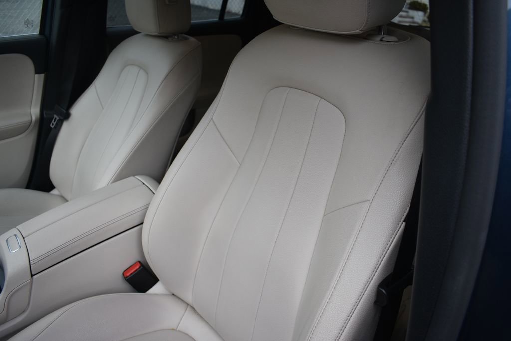 Used 2022 Mercedes-Benz GLA 250 w/ Premium Package Lite image 10