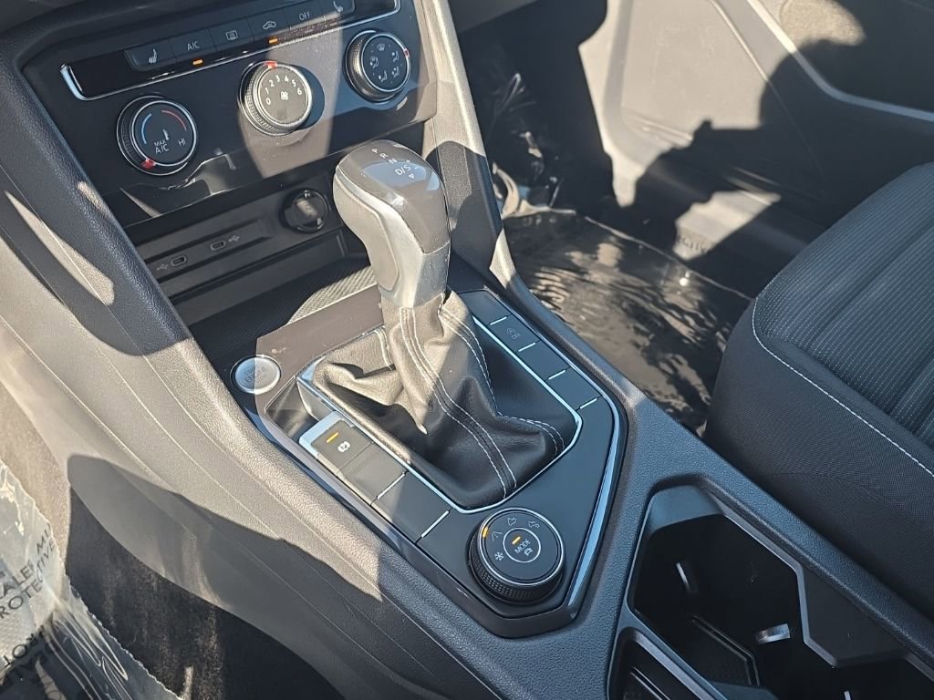 Certified 2022 Volkswagen Tiguan S image 21