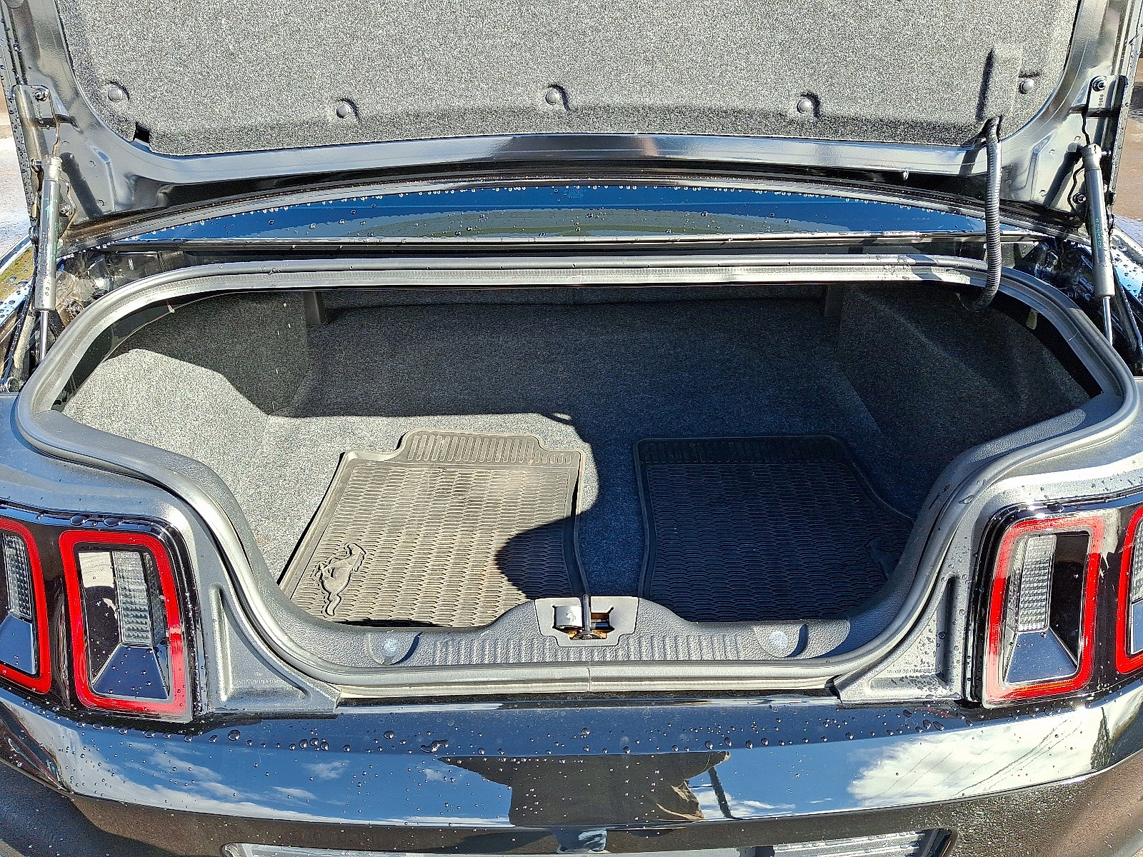 Used 2014 Ford Mustang GT Premium w/ Electronics Package image 30