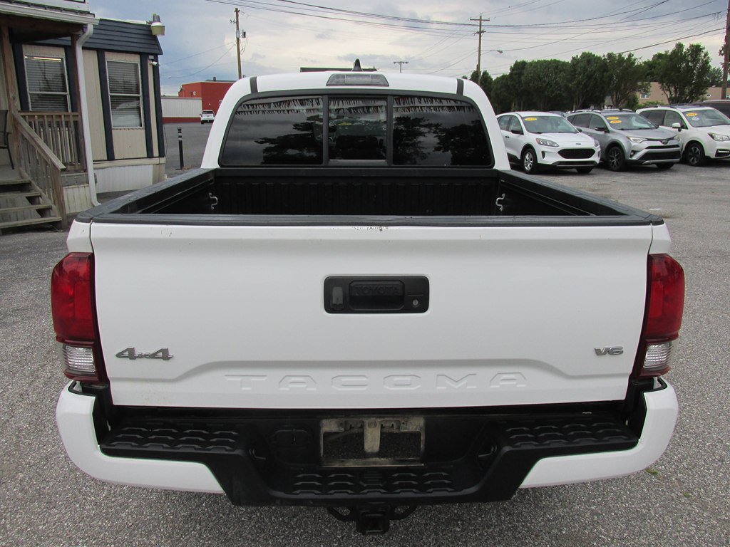 Used 2023 Toyota Tacoma SR AWD/4WD image 4