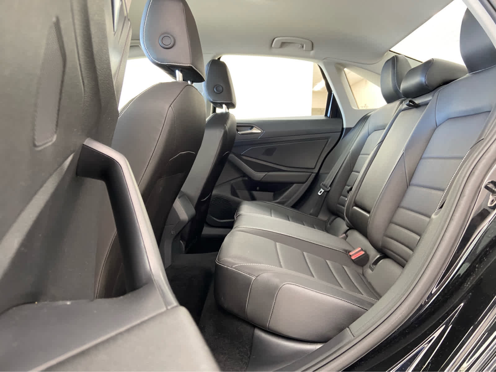 Used 2024 Volkswagen Jetta SE image 13