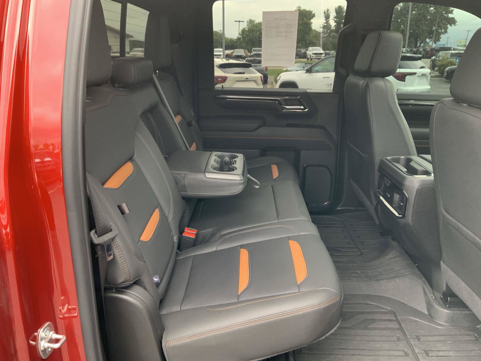 Used 2025 GMC Sierra 2500 AT4 w/ AT4 Premium Plus Package AWD/4WD image 67