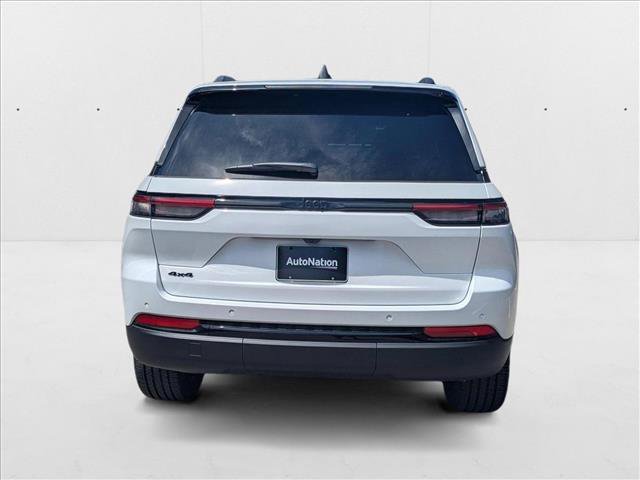 New 2025 Jeep Grand Cherokee Altitude image 7