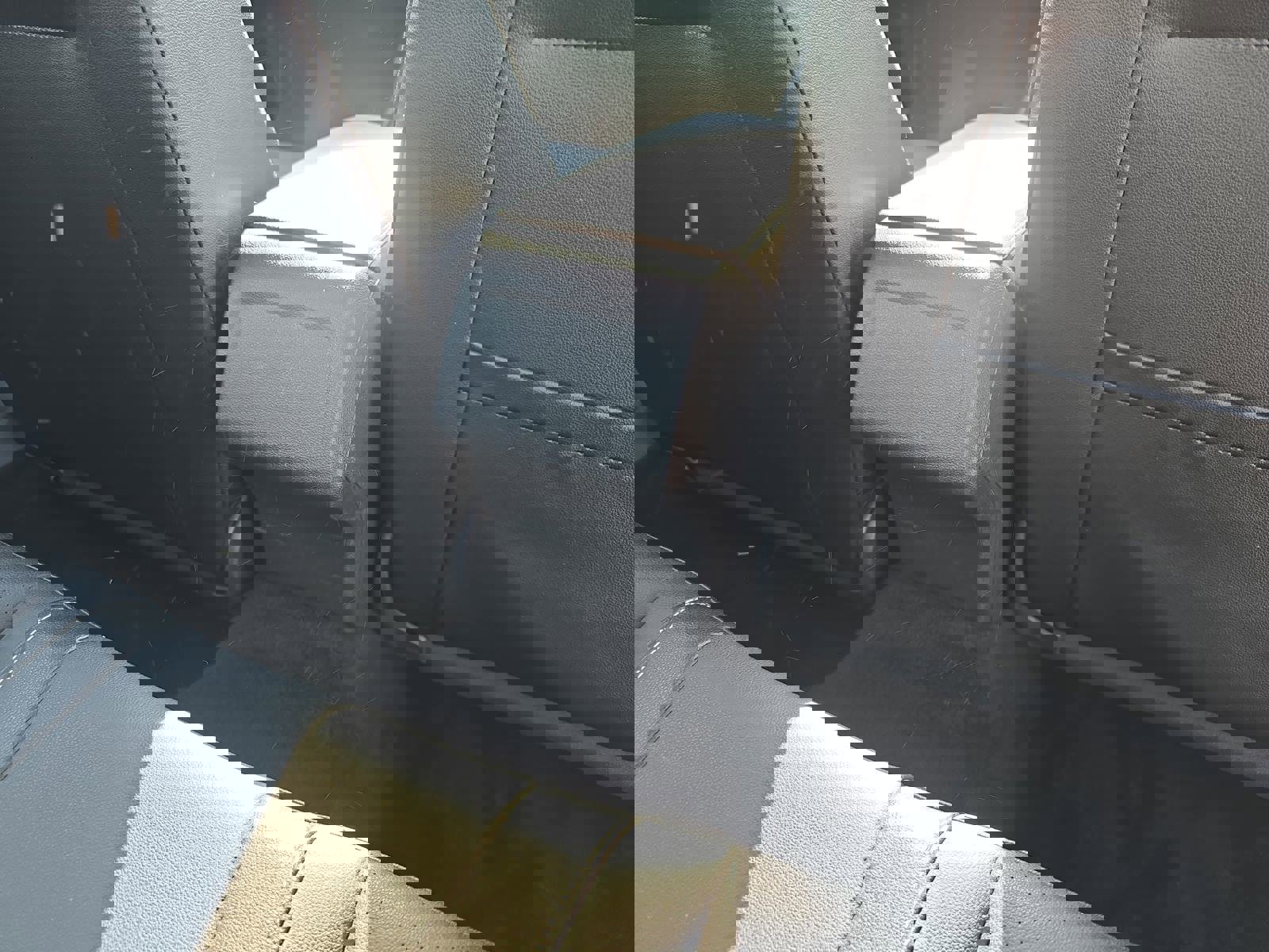 Used 2022 Volkswagen Jetta SE w/ Panoramic Sunroof Package image 13