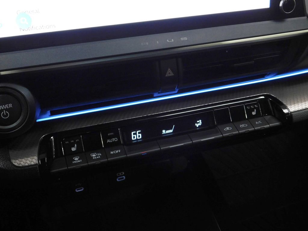 Used 2024 Toyota Prius XLE image 50