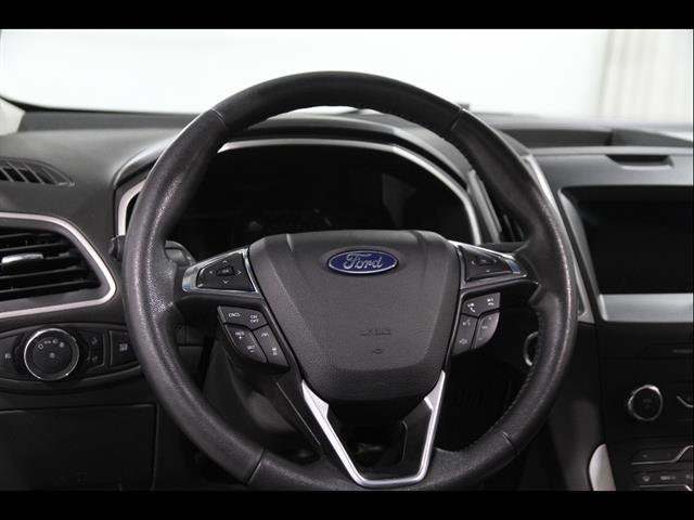 Used 2020 Ford Edge SEL w/ Cold Weather Package image 8