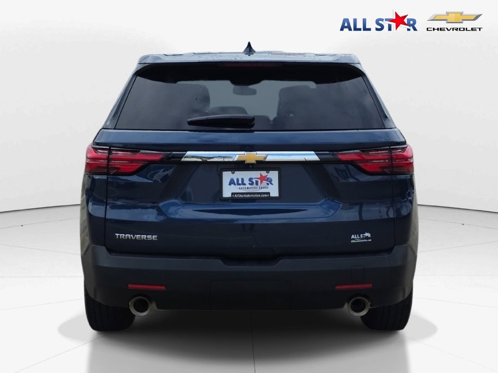 Used 2023 Chevrolet Traverse LS w/ Safety Package FWD image 4