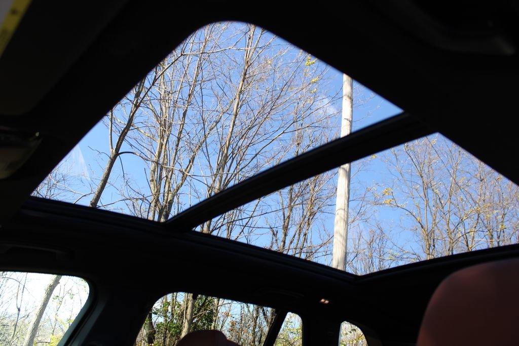 New 2026 BMW X5 M60i w/ Climate Comfort Package image 19