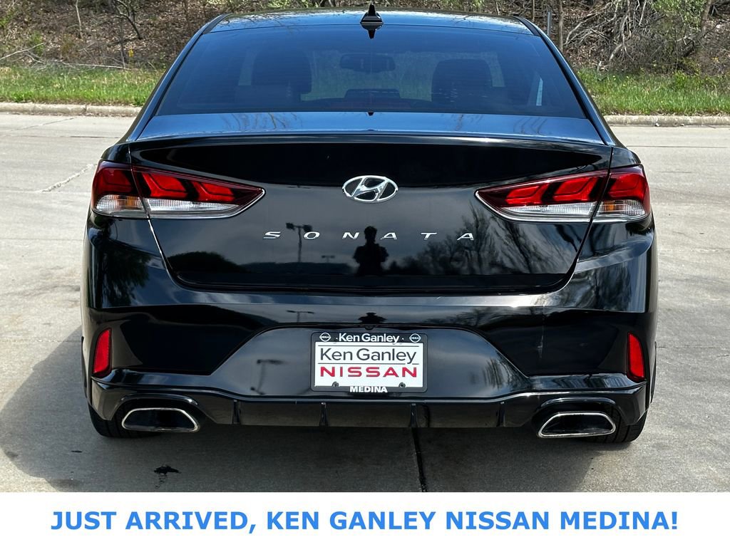 Used 2019 Hyundai Sonata Sport FWD image 4