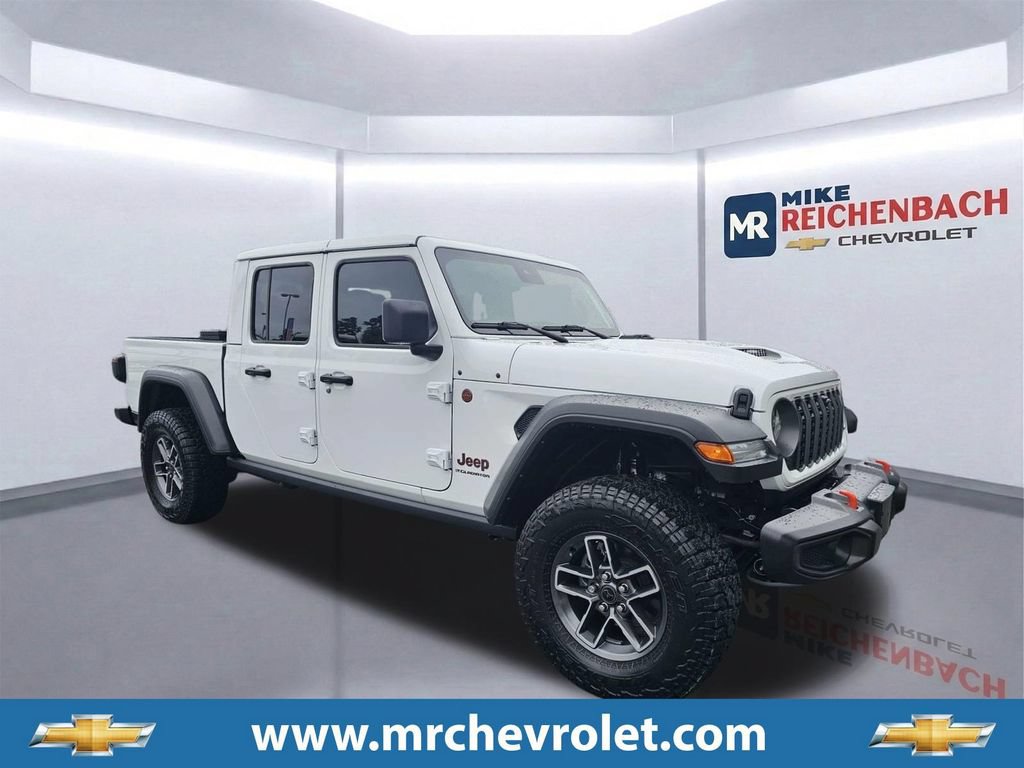 Used 2025 Jeep Gladiator Mojave w/ Technology Group