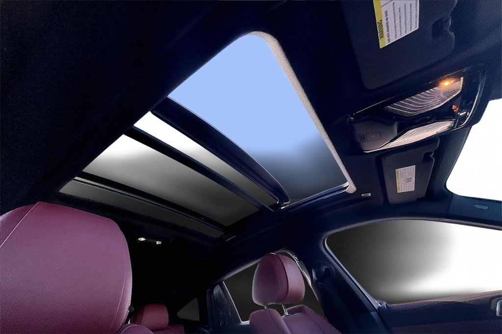 Used 2022 BMW X6 xDrive40i w/ M Sport Package image 17