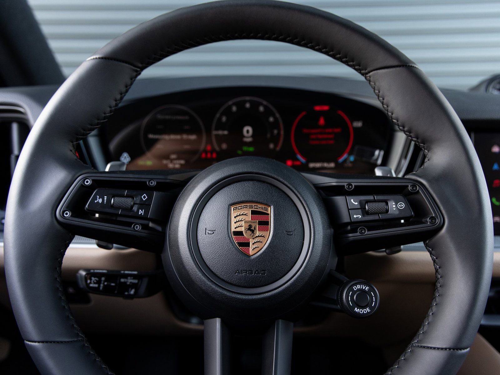 Certified 2026 Porsche Cayenne E-Hybrid image 14