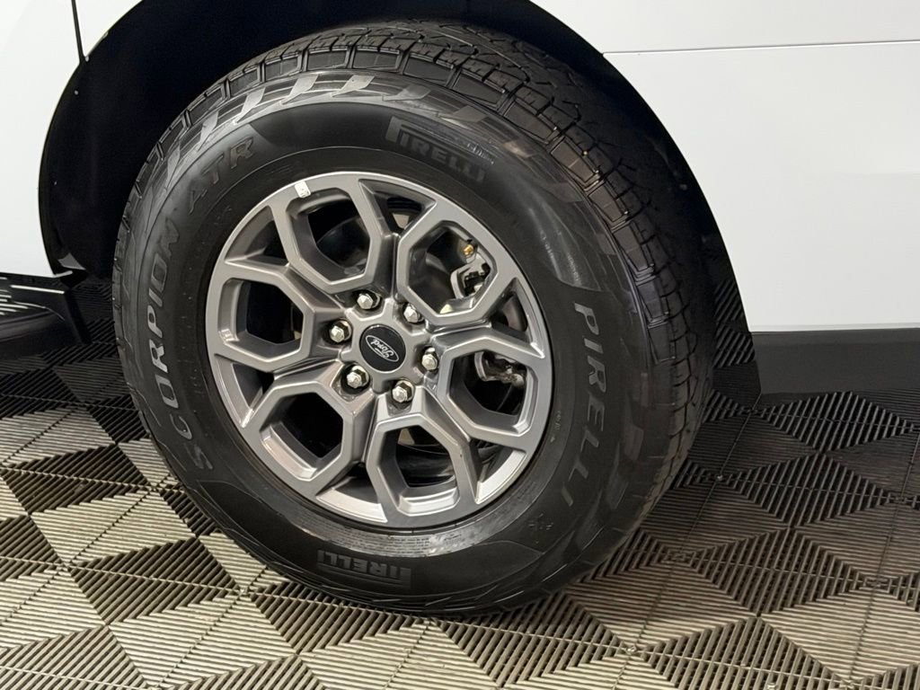 Used 2025 Ford Expedition Max Active image 12