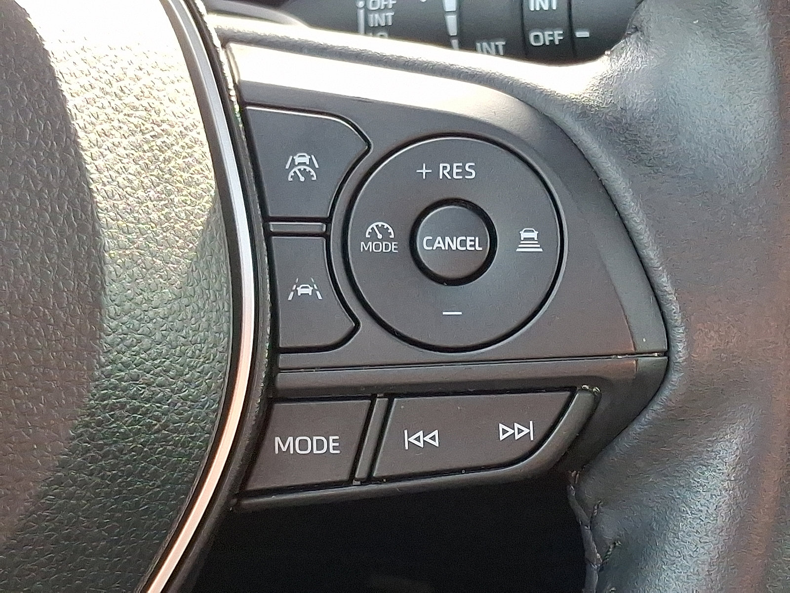 Certified 2023 Toyota Corolla Cross AWD Hybrid image 23