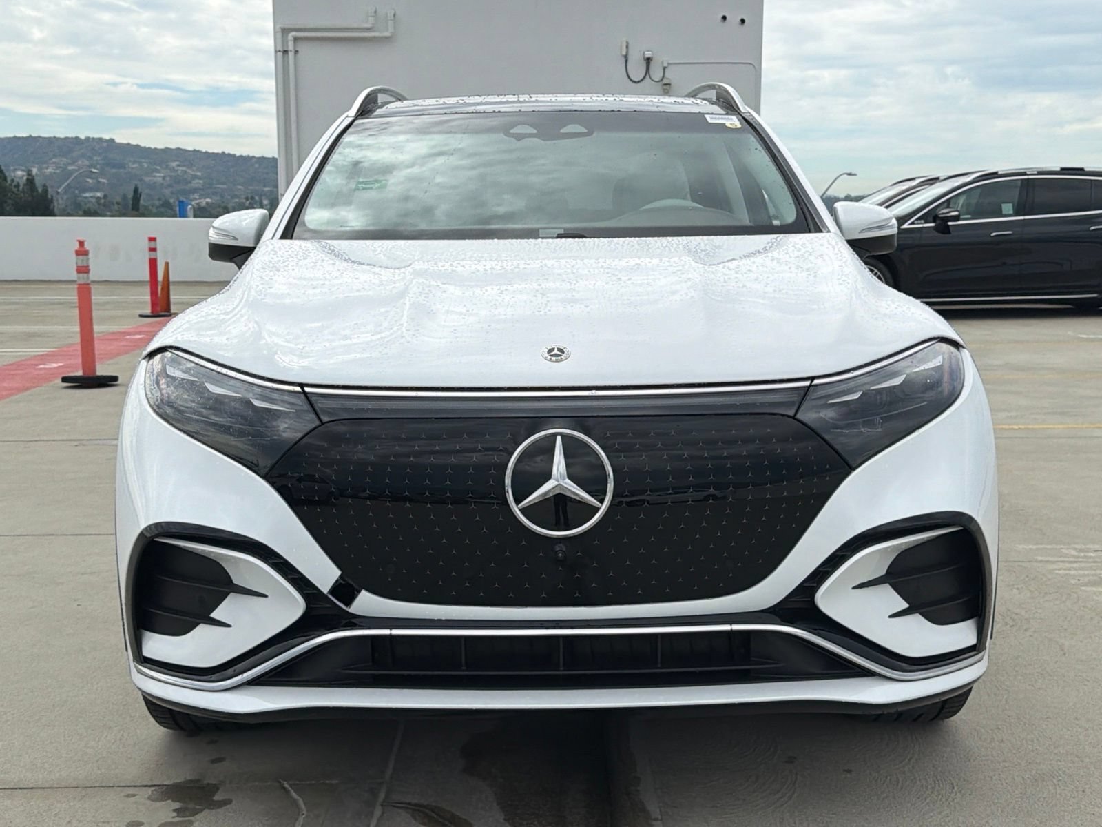 New 2027 Mercedes-Benz EQS 400 4MATIC SUV image 5