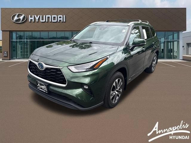 Used 2023 Toyota Highlander XLE