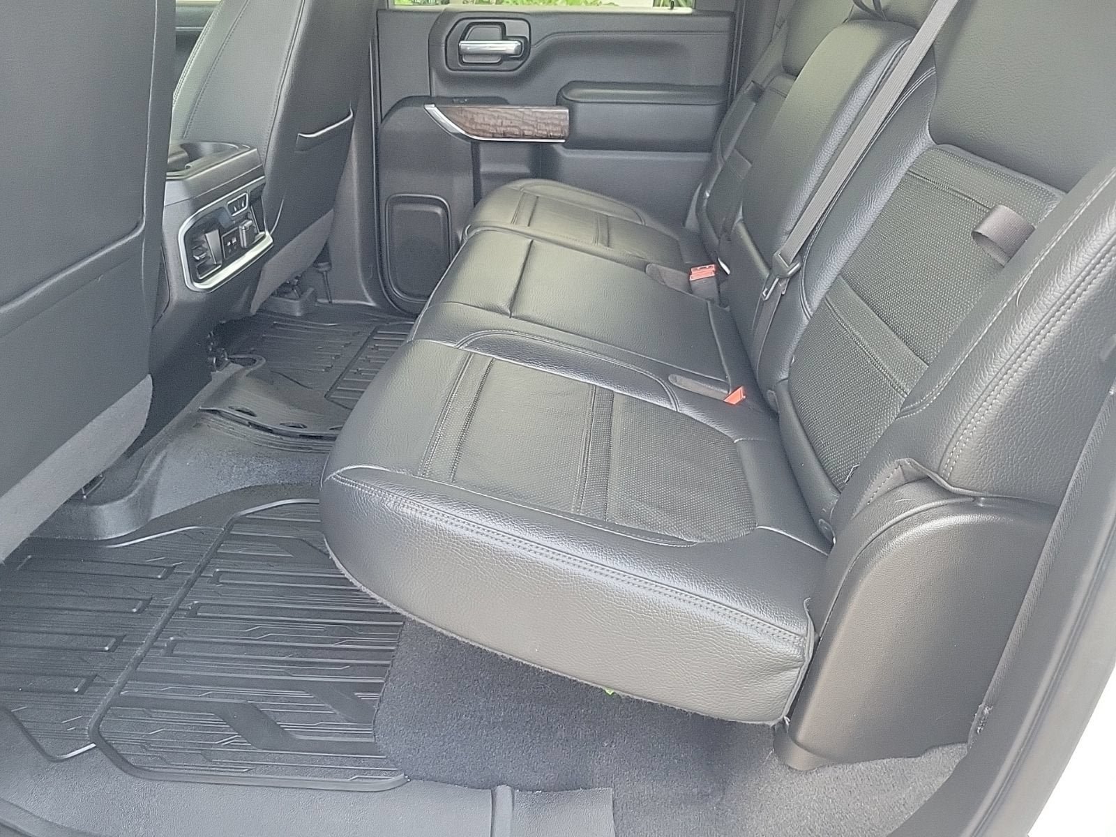Used 2021 GMC Sierra 3500 Denali w/ Denali Ultimate Package AWD/4WD image 15
