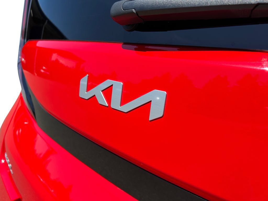 Used 2025 Kia Soul LX FWD image 34