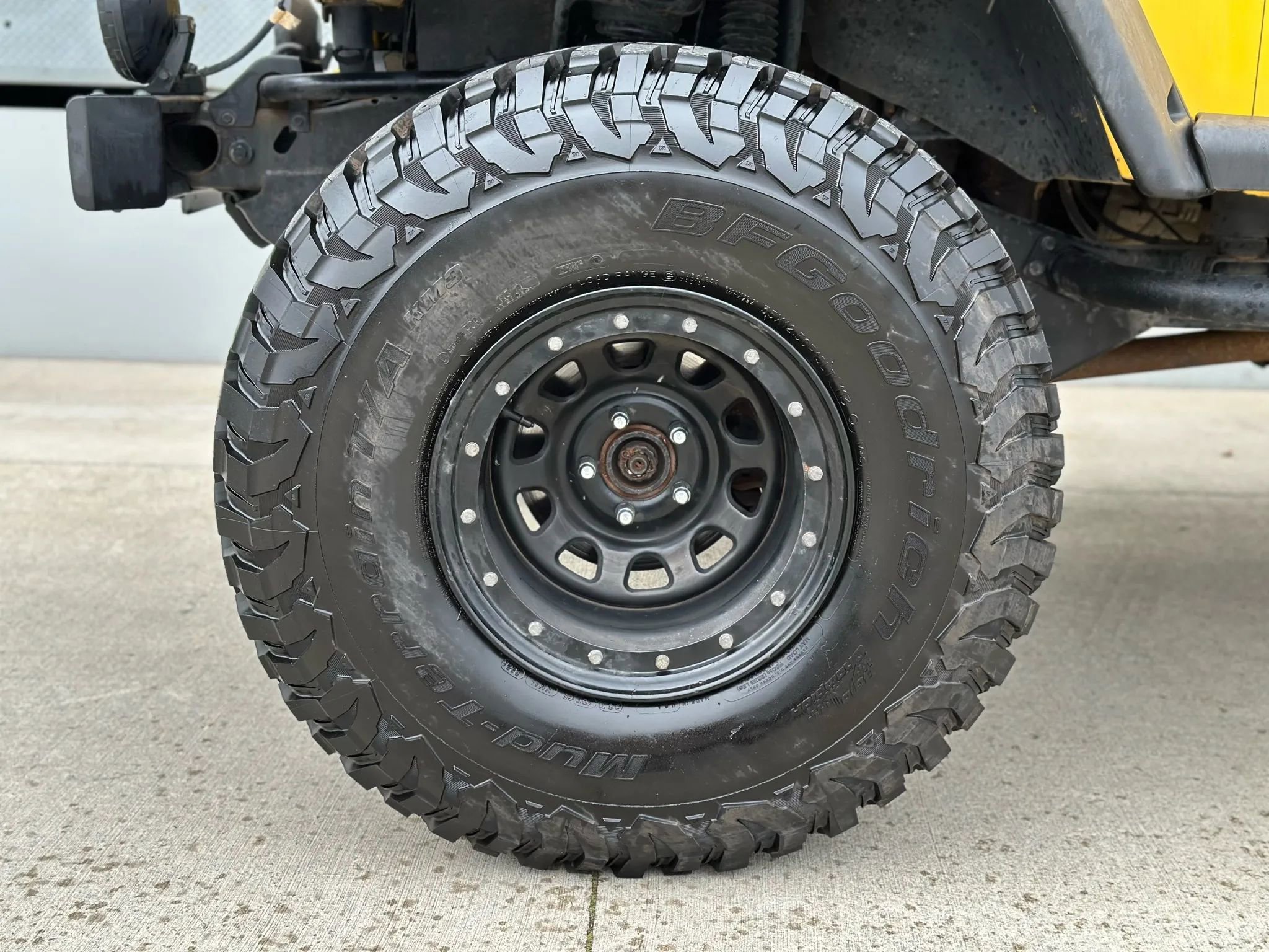 Used 2004 Jeep Wrangler 4WD w/ Ecco Tire & Wheel Group image 9