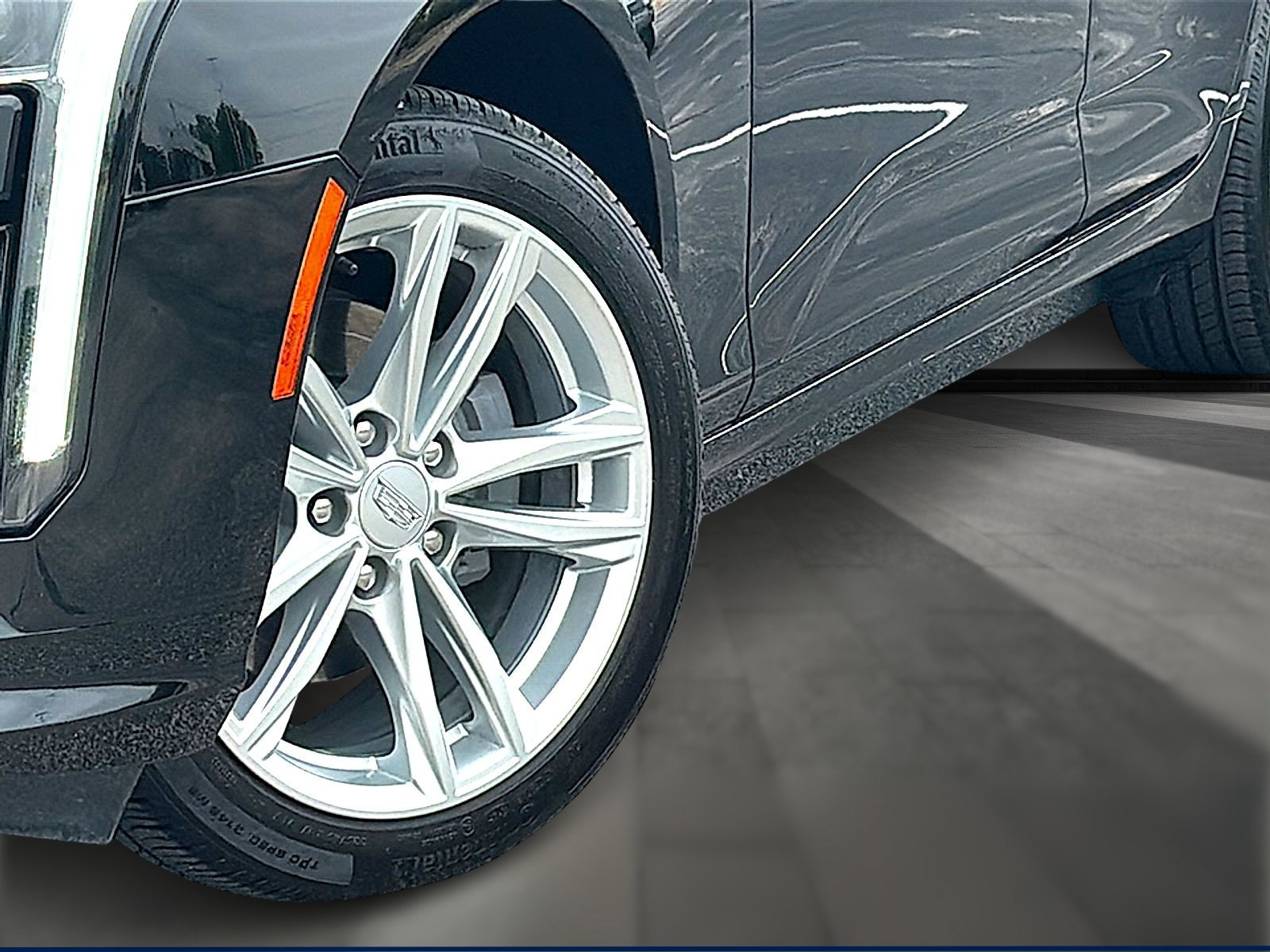 Certified 2026 Cadillac CT4 Luxury AWD/4WD image 3