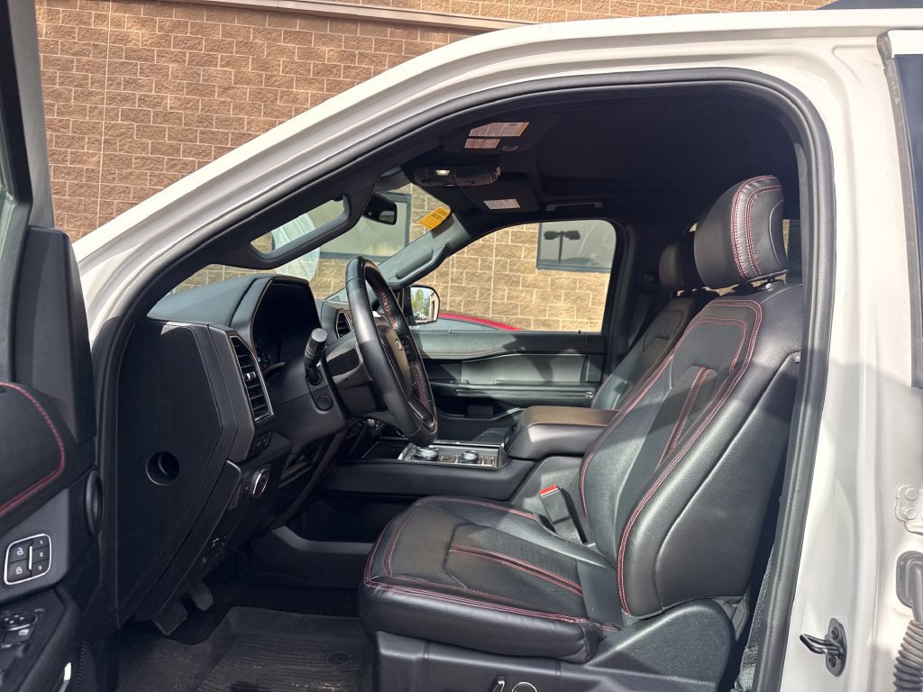 Used 2020 Ford Expedition Limited w/ Equipment Group 303A AWD/4WD image 12