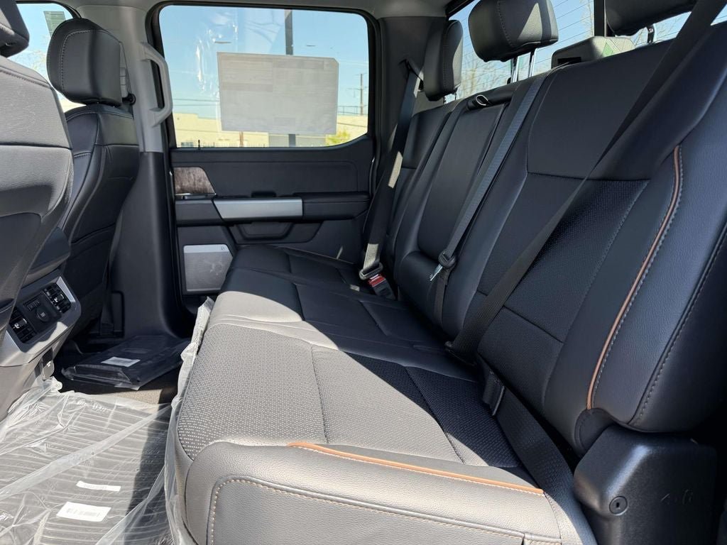 New 2026 Ford F350 Lariat w/ Black Appearance Package AWD/4WD image 10