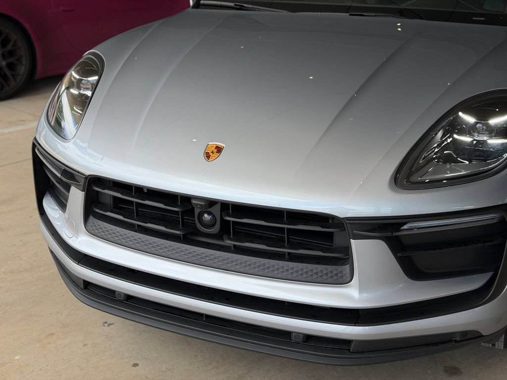 Certified 2026 Porsche Macan AWD/4WD image 14