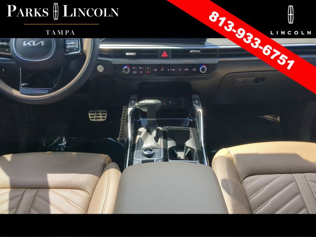 Used 2024 Kia Sorento SX Prestige w/ Olive Brown Leather Package image 14