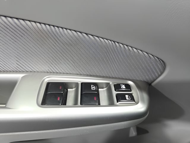Used 2010 Subaru Forester 2.5X AWD/4WD image 29