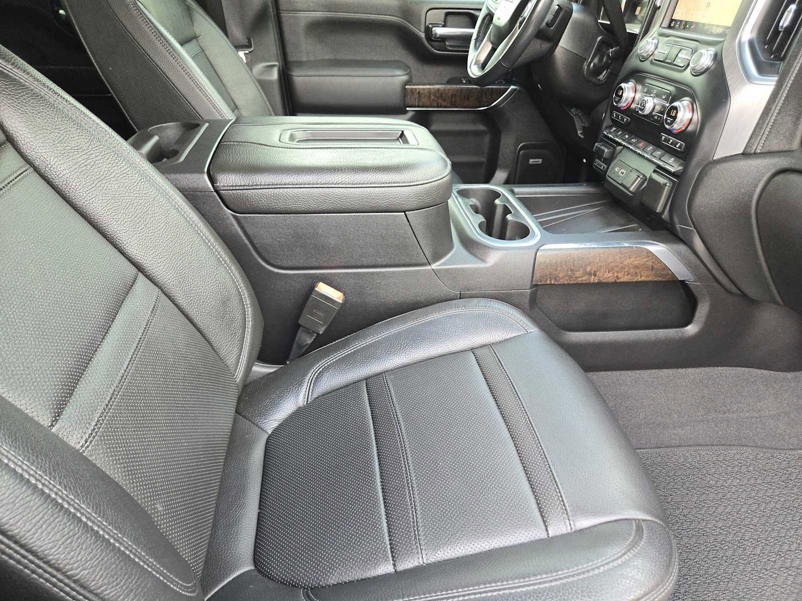 Used 2020 GMC Sierra 2500 Denali w/ Denali Ultimate Package AWD/4WD image 14