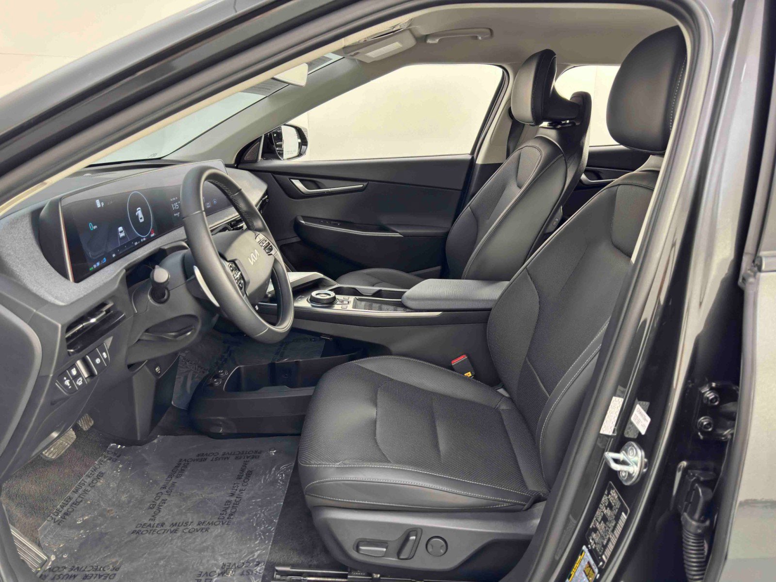 Used 2023 Kia EV6 Wind image 15