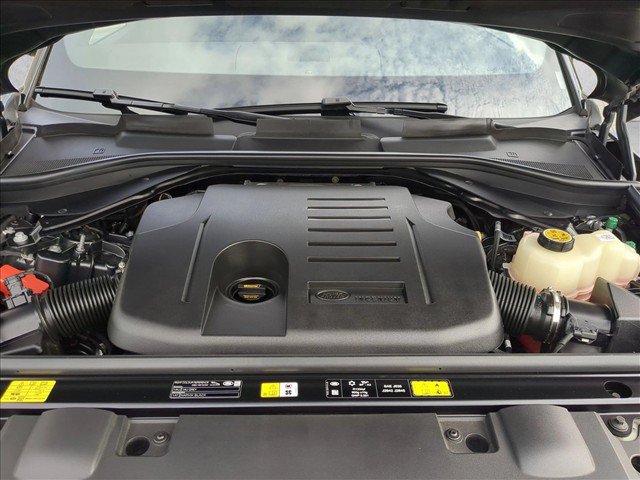 Used 2025 Land Rover Range Rover Sport SE AWD/4WD image 25