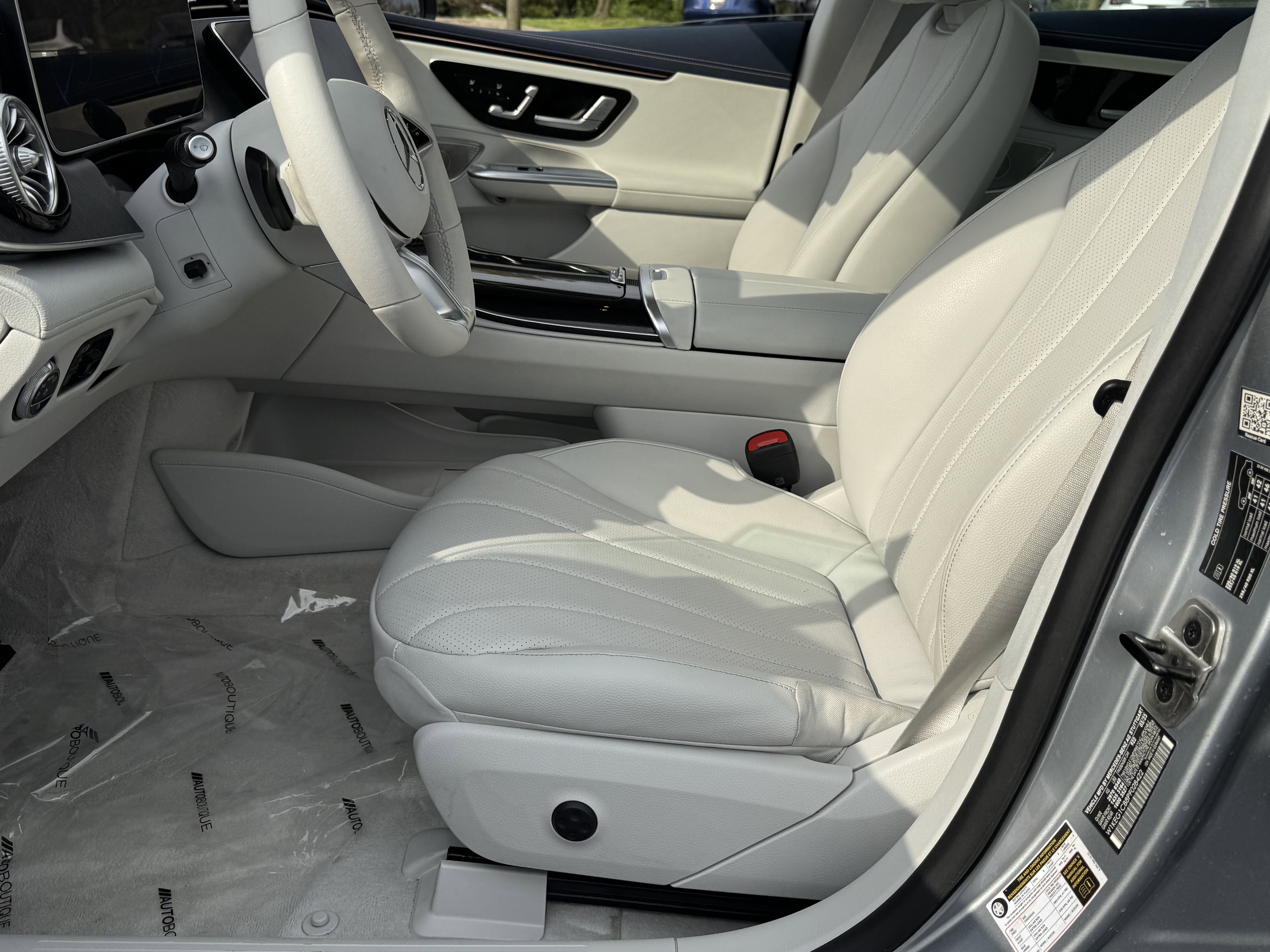 Used 2023 Mercedes-Benz EQE 350+ 4MATIC Sedan w/ Exclusive Trim Package image 33