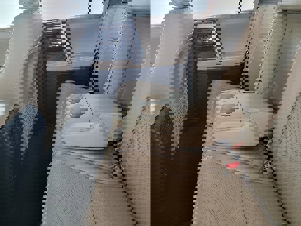 Used 2014 Toyota 4Runner Limited image 28