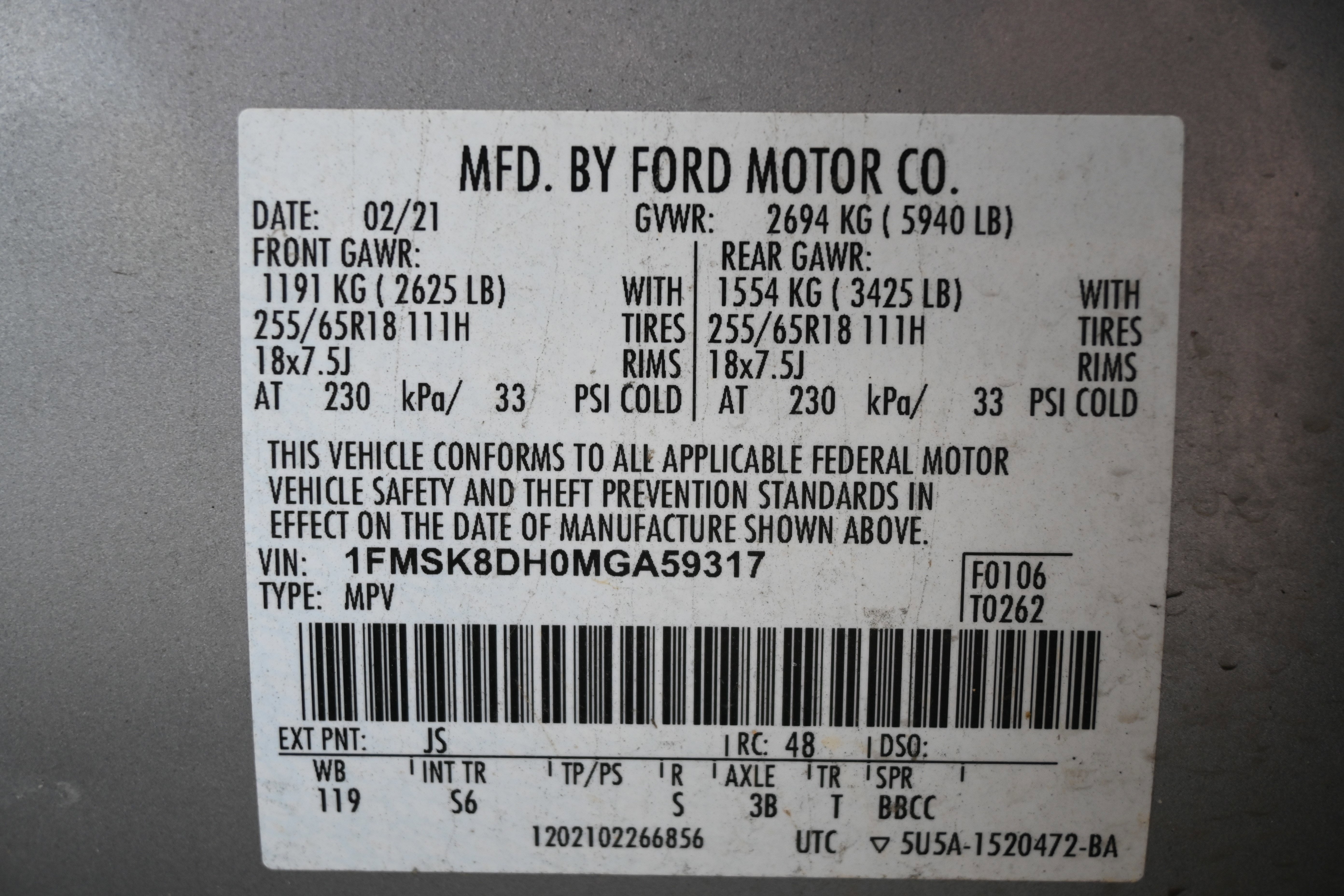 Used 2021 Ford Explorer XLT w/ Equipment Group 202A AWD/4WD image 17