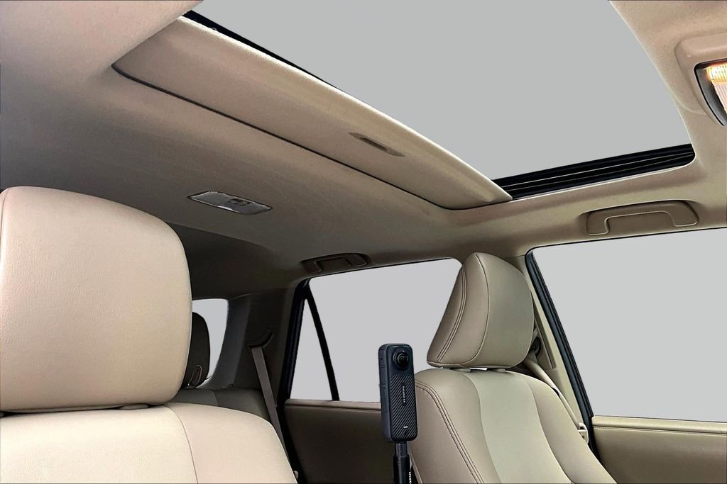 Used 2017 Chevrolet Silverado 1500 LT w/ All Star Edition image 28