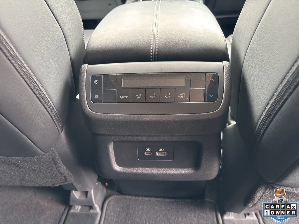 Used 2025 Nissan Pathfinder SL FWD image 52