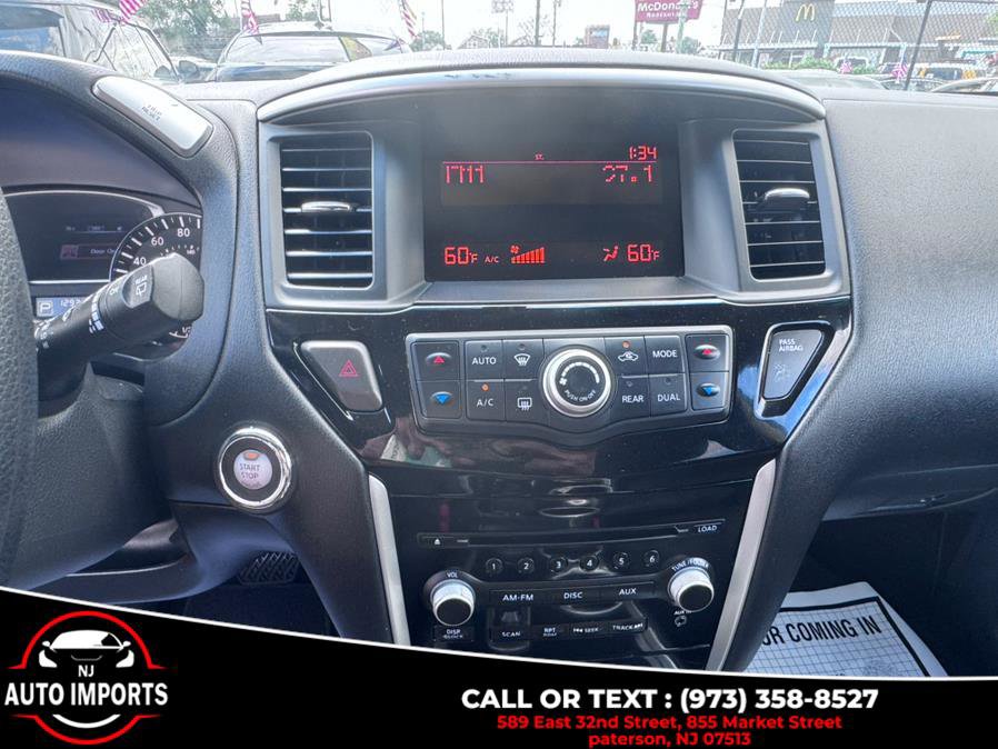 Used 2015 Nissan Pathfinder S image 26