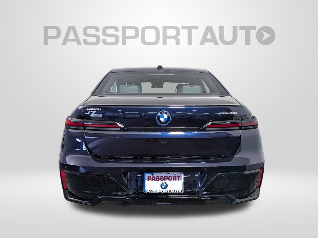 Used 2026 BMW i7 xDrive60 AWD/4WD image 6