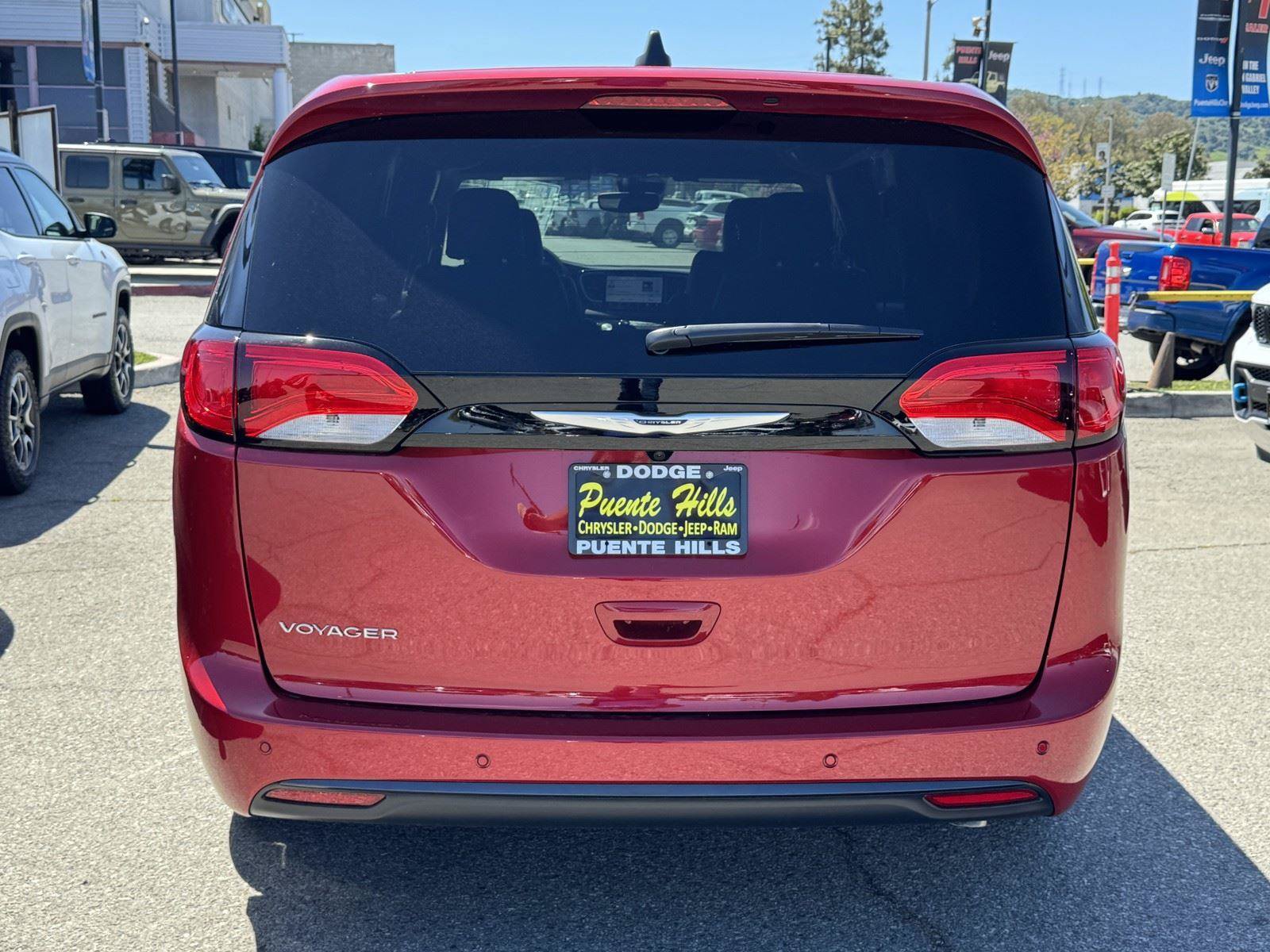 New 2025 Chrysler Voyager LX FWD image 5