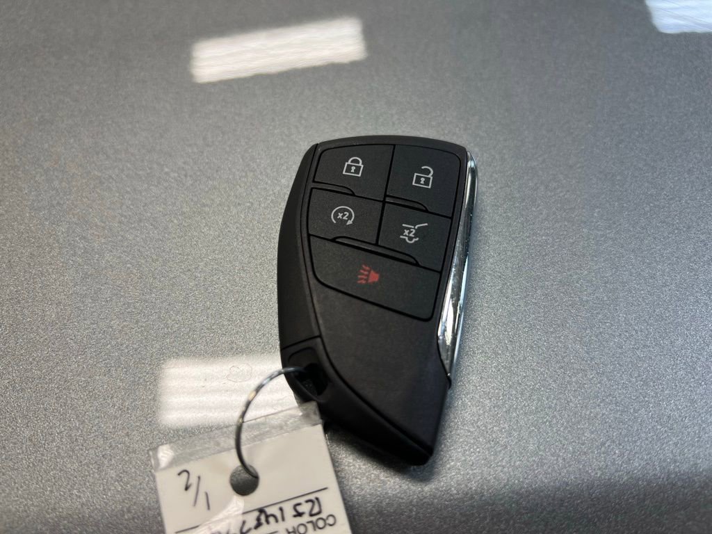 Used 2024 Chevrolet Traverse RS image 35