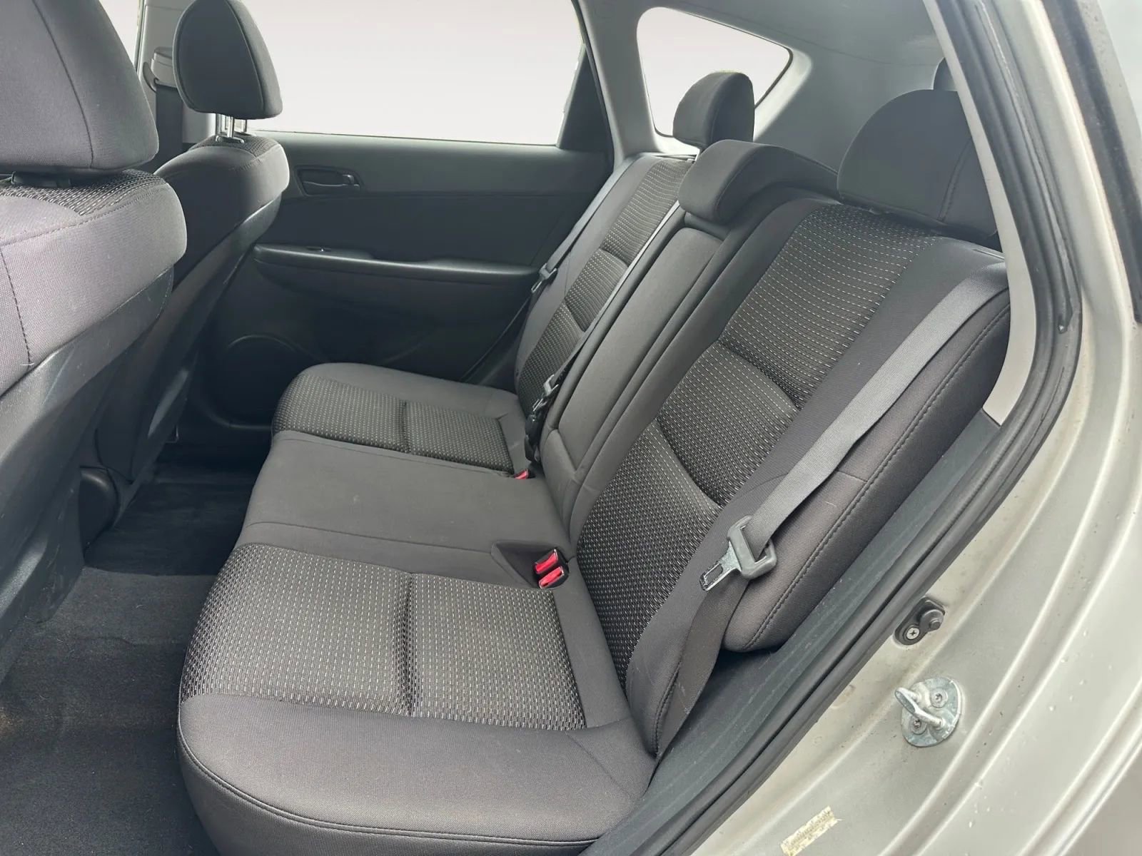 Used 2011 Hyundai Elantra GLS image 14