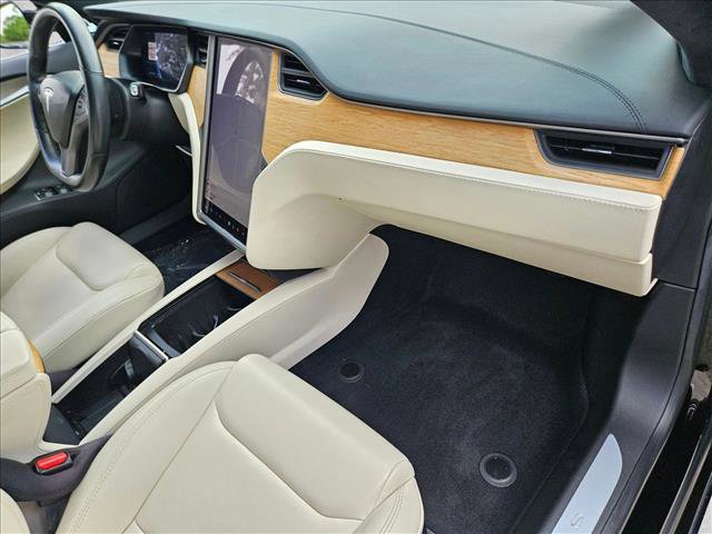 Used 2020 Tesla Model S Long Range Plus image 21