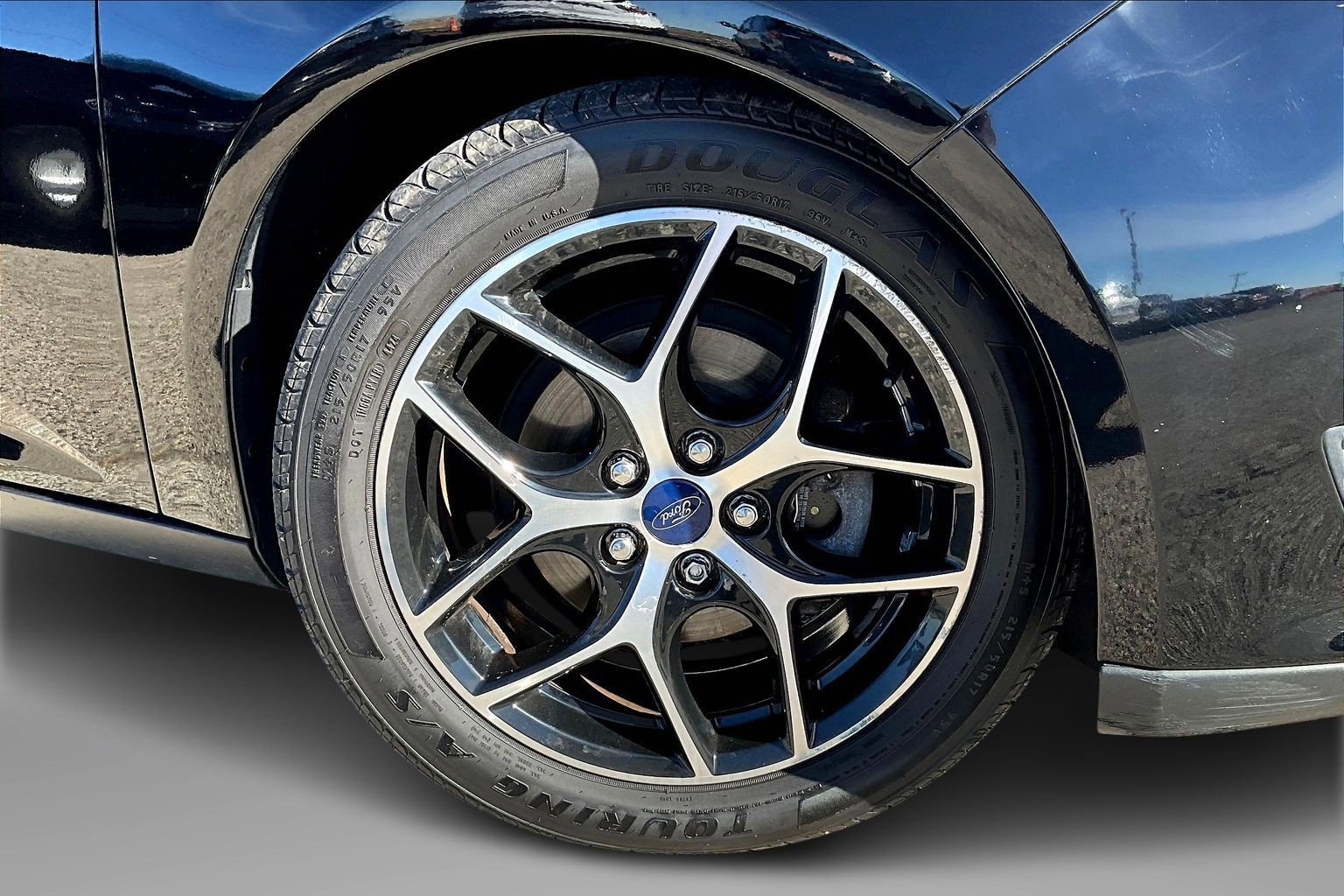 Used 2018 Ford Focus SEL image 9