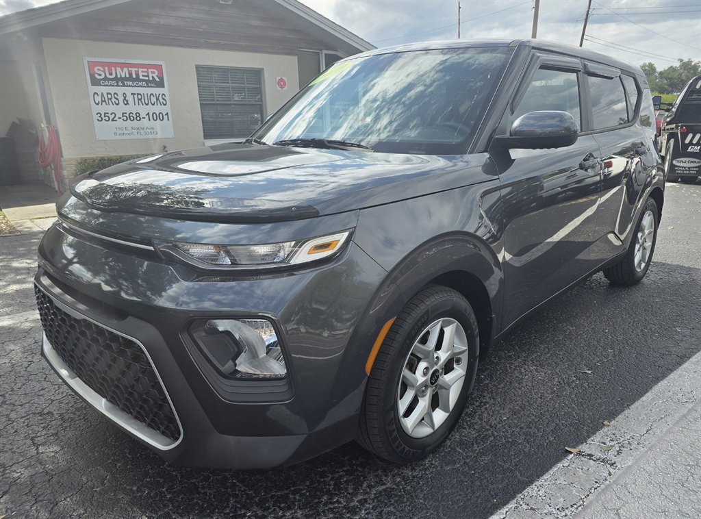 Used 2020 Kia Soul S FWD image 1