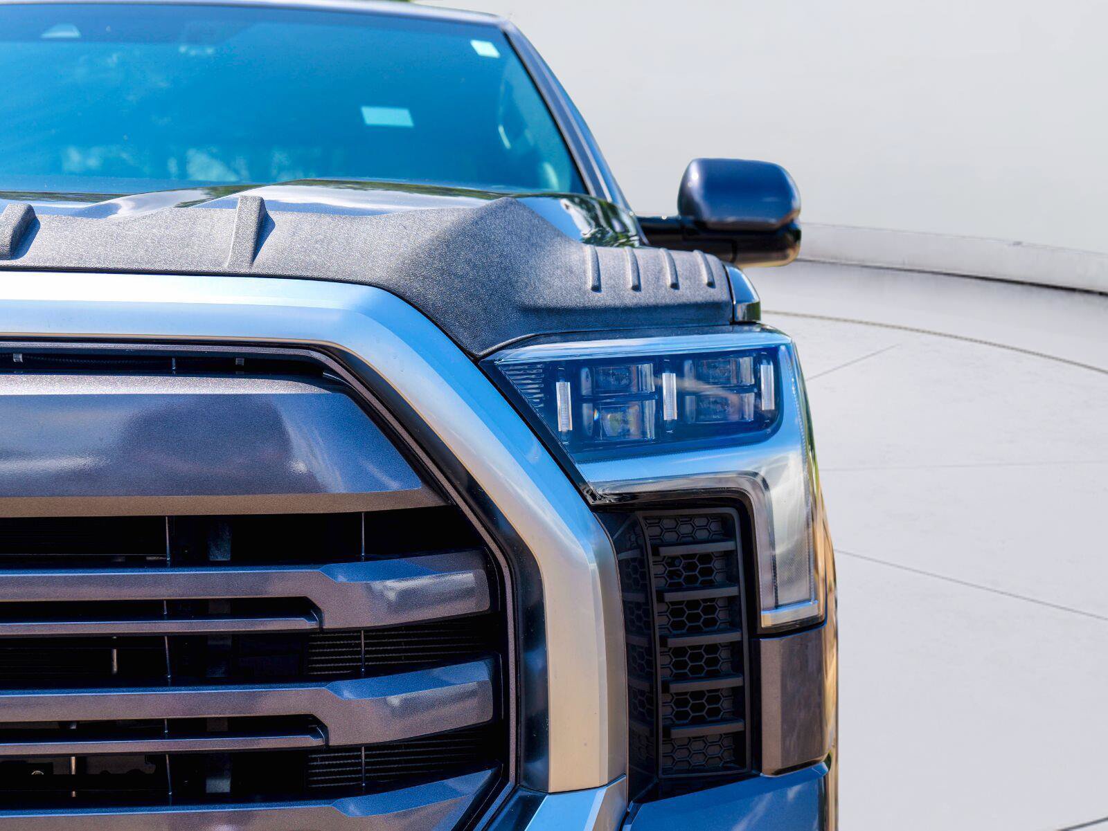 Used 2025 Toyota Tundra Limited AWD/4WD image 4