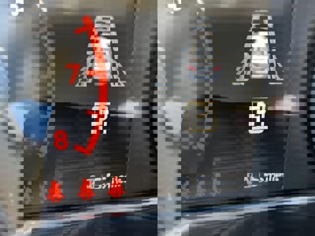 New 2025 Nissan Versa SR image 9