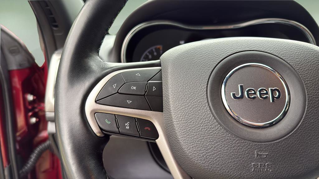 Used 2021 Jeep Grand Cherokee Laredo X AWD/4WD image 22